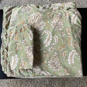 Pottery barn green paisley print king duvet cover with two Euro size shams.